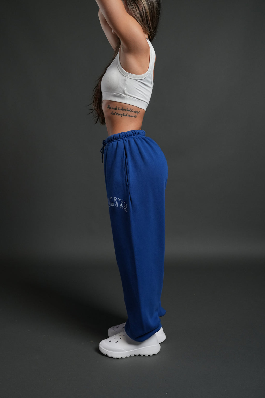 Wolf Loyalty Lightweight Lounger Sweat Pants in Cobalt Blue - imagem 2