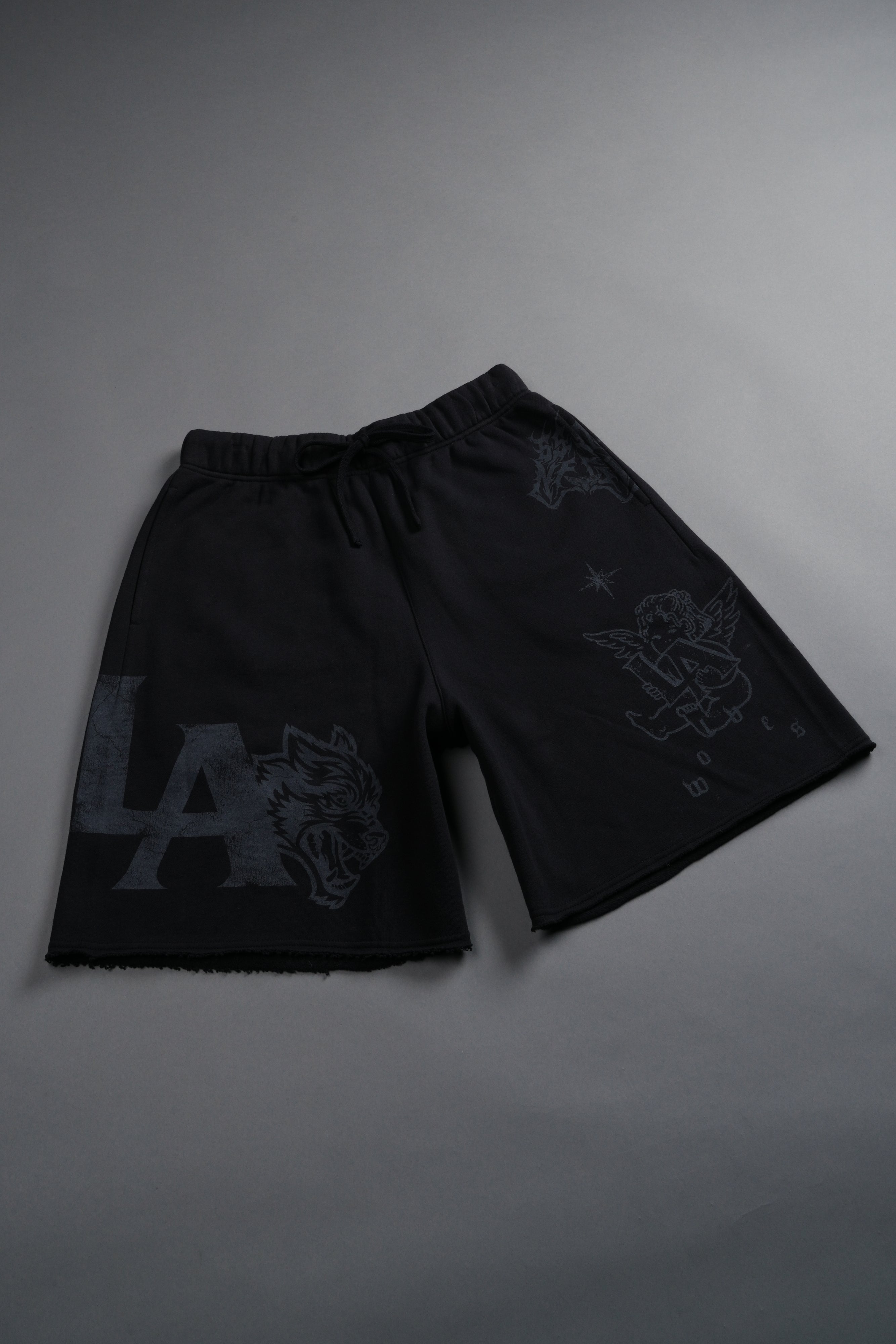 Homage To La Raw Hem Oversized Post Lounge Sweat Shorts in Black — imagem 6