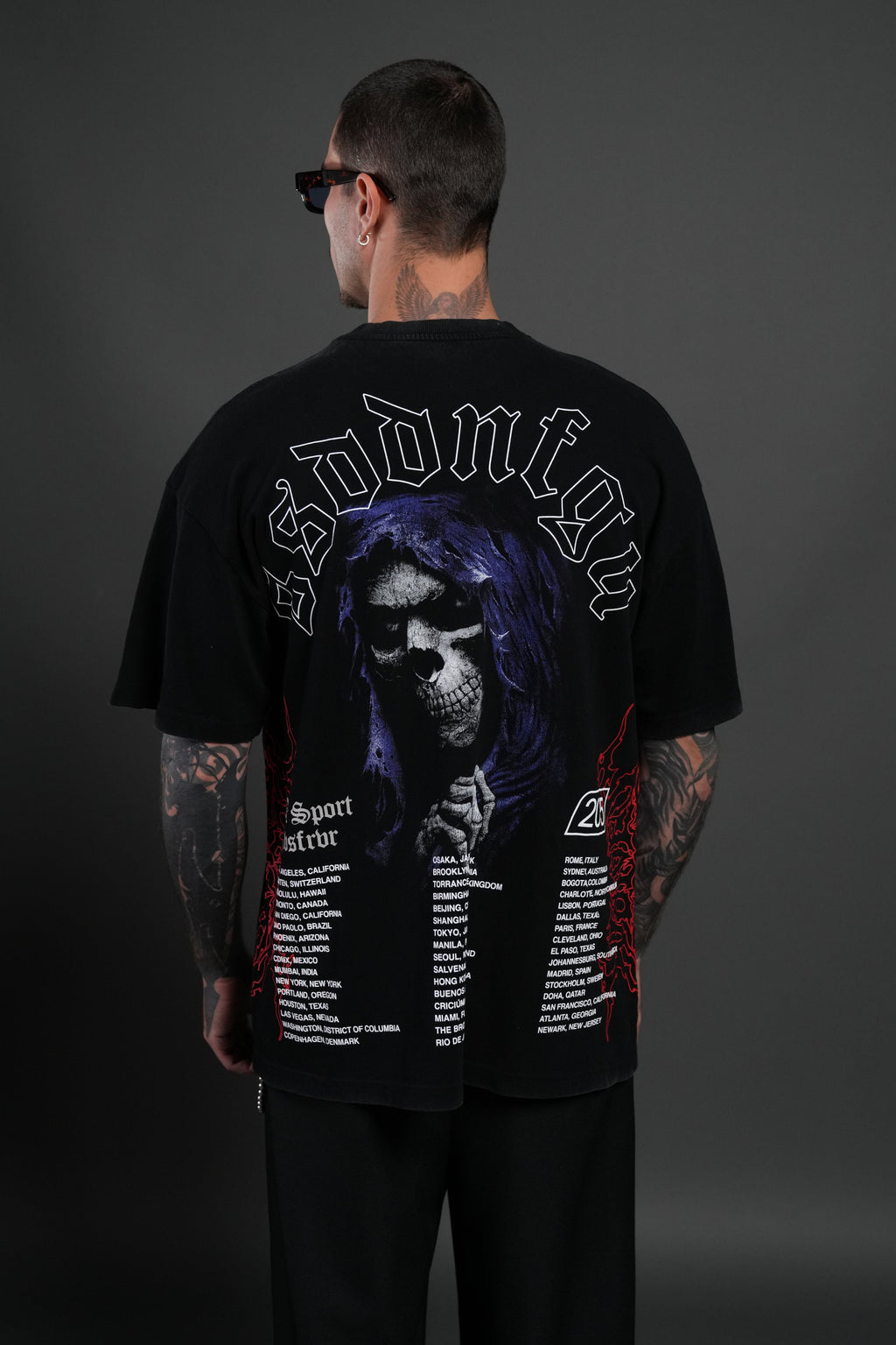 Reaper Tour Premium Oversized Tee in Black — imagem 4
