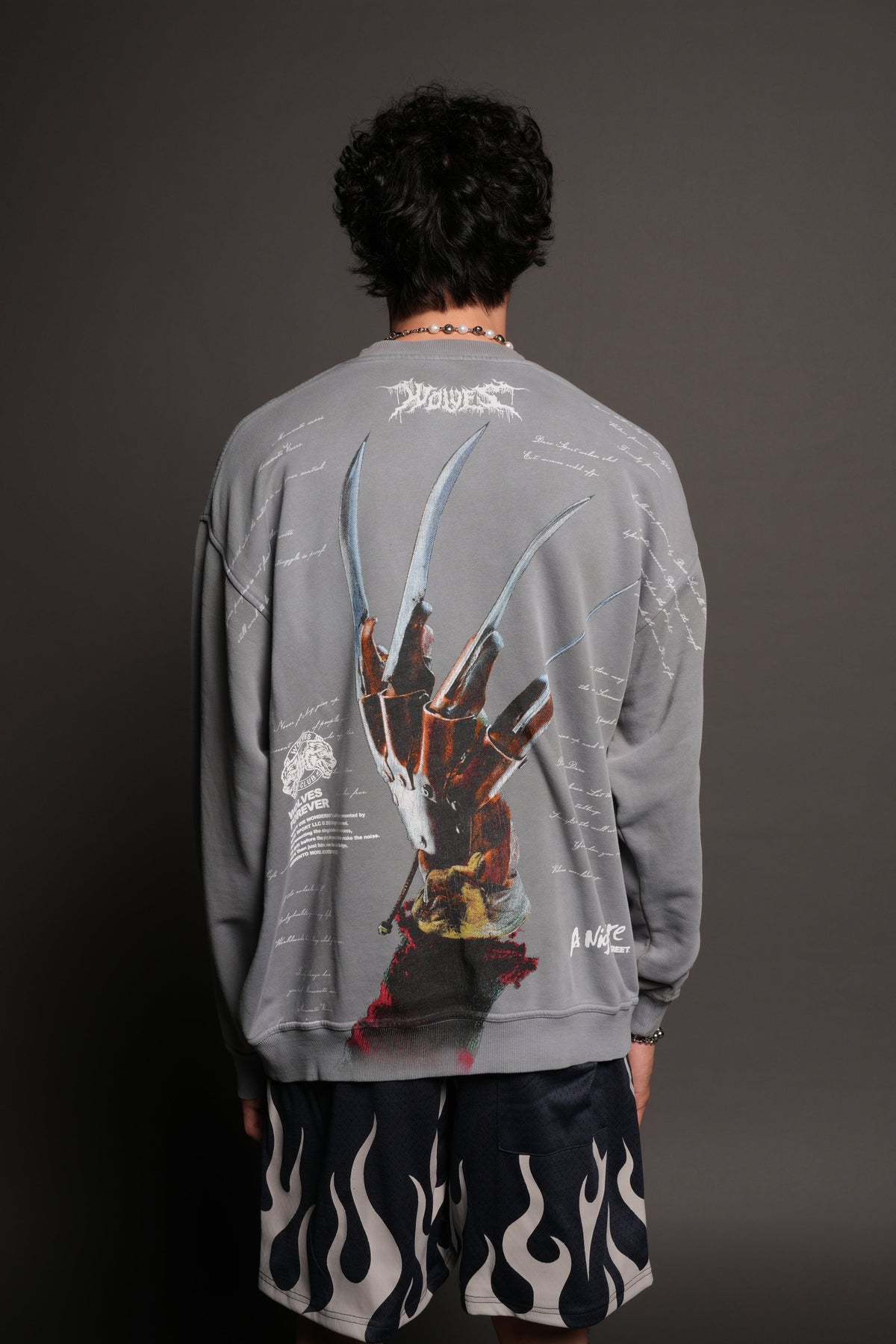 Dont Sleep London Crewneck In Dove Gray Super Sun Fade