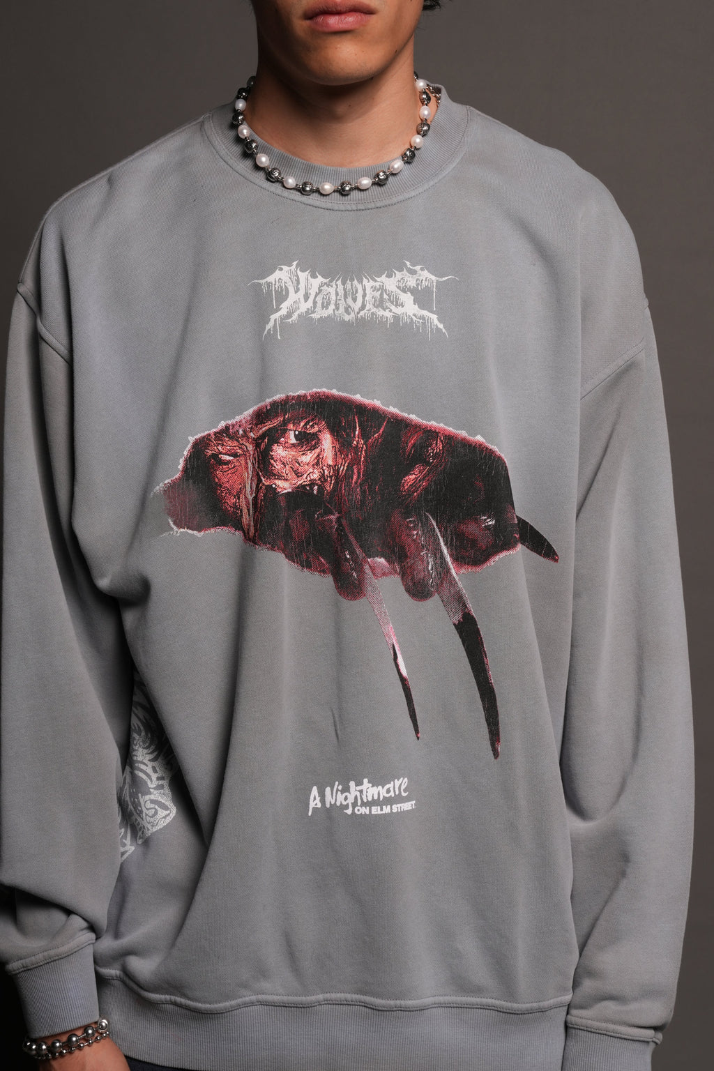 Dont Sleep London Crewneck In Dove Gray Super Sun Fade