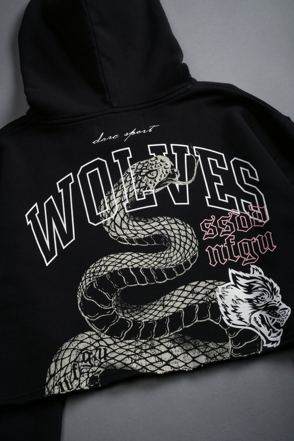 New Beginnings "Pierce" (Cropped) Hoodie in Black — imagem 12