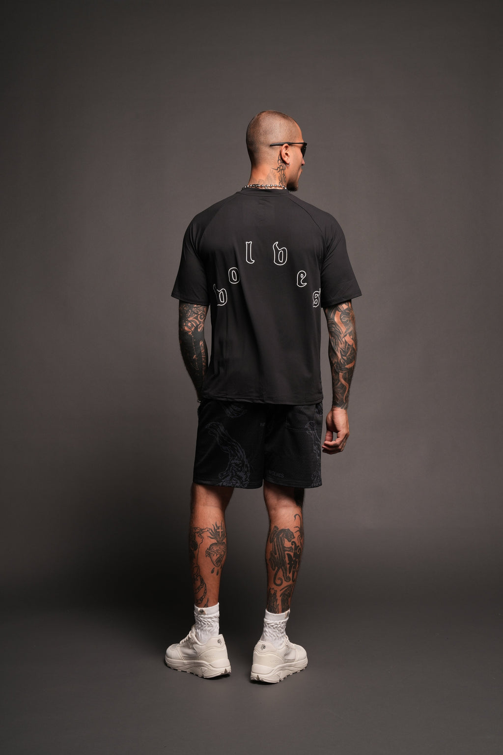 Wolves Pyramid V2 Dry Wolf Raglan Ss Tee In Black - imagem 6