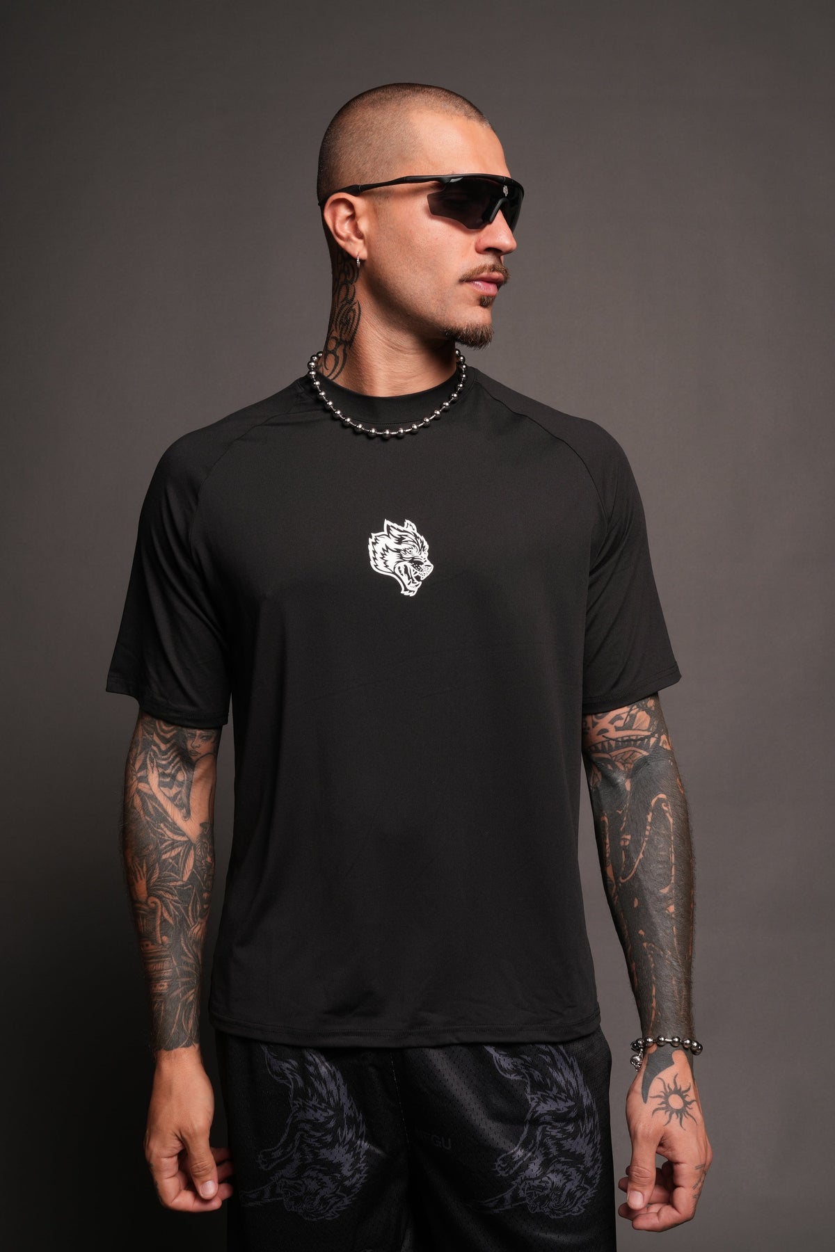 Wolves Pyramid V2 Dry Wolf Raglan Ss Tee In Black - imagem 4