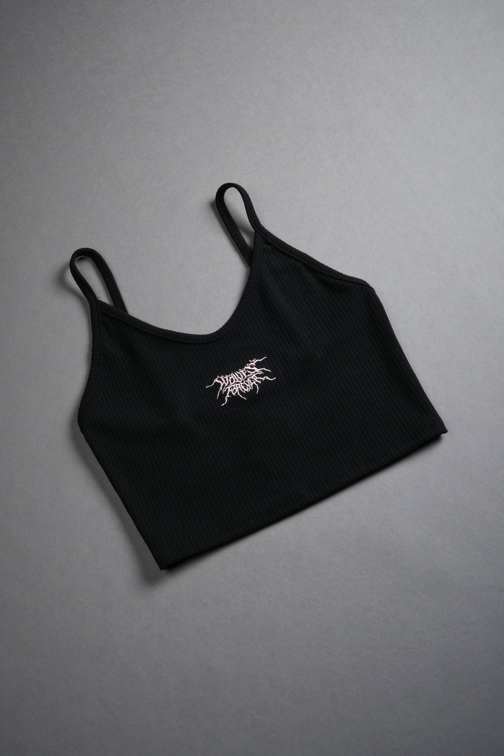 Forged From Iron Spaghetti Crop Tank in Black — imagem 9
