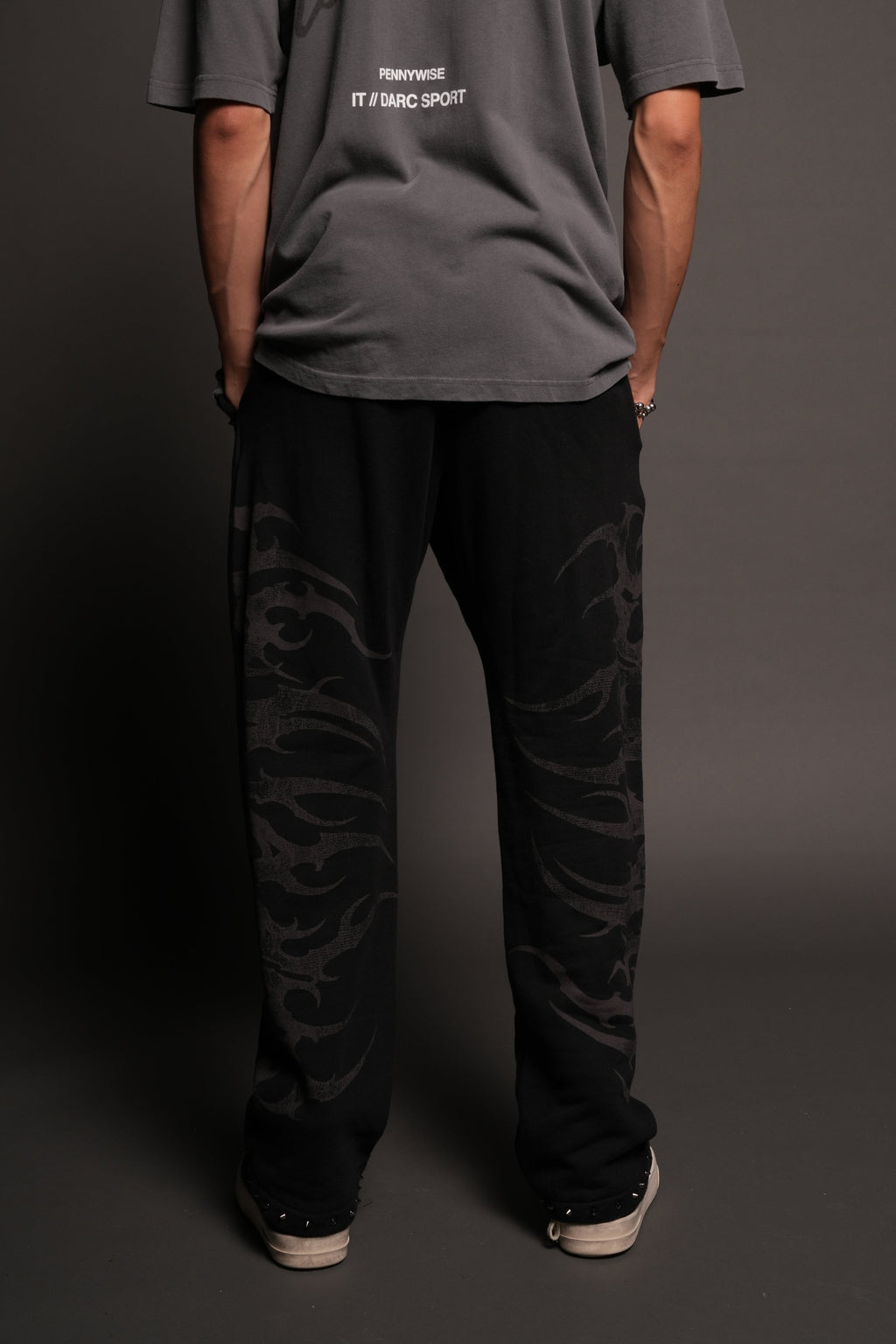 Ssddnfgu Bigelow Sweat Pants In Black