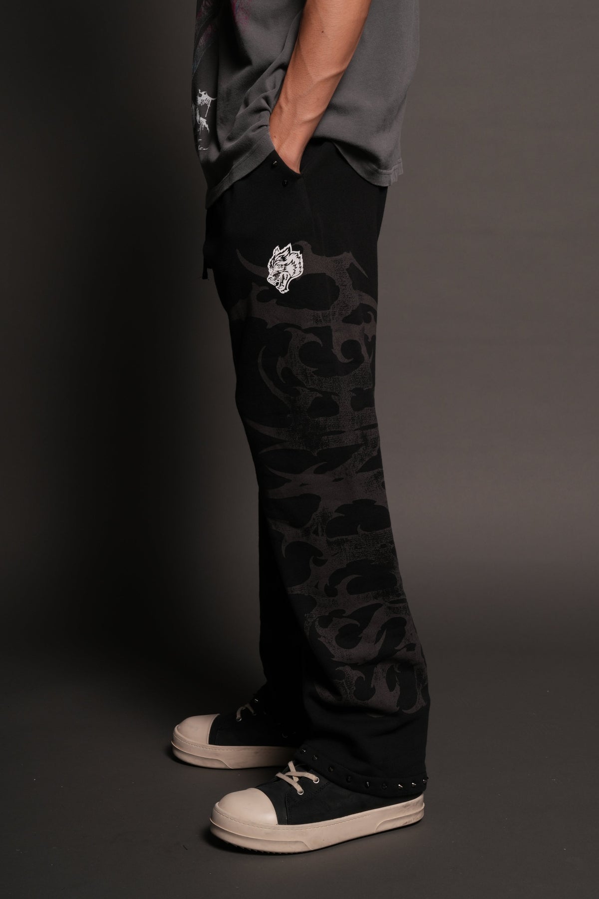 Ssddnfgu Bigelow Sweat Pants In Black