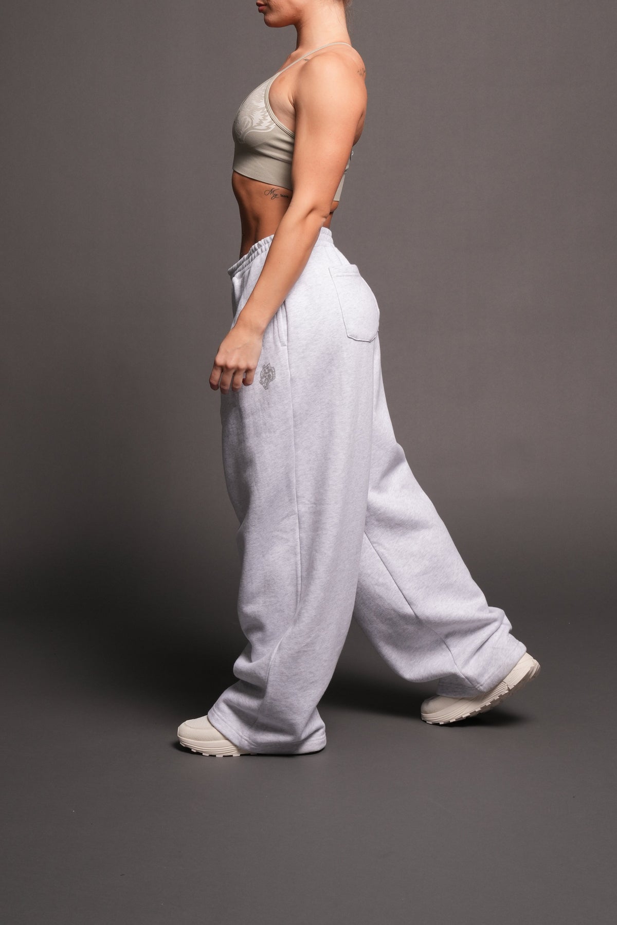 Dual Yara Pleated Sweat Pants In Super Light Athletic Gray - imagem 3