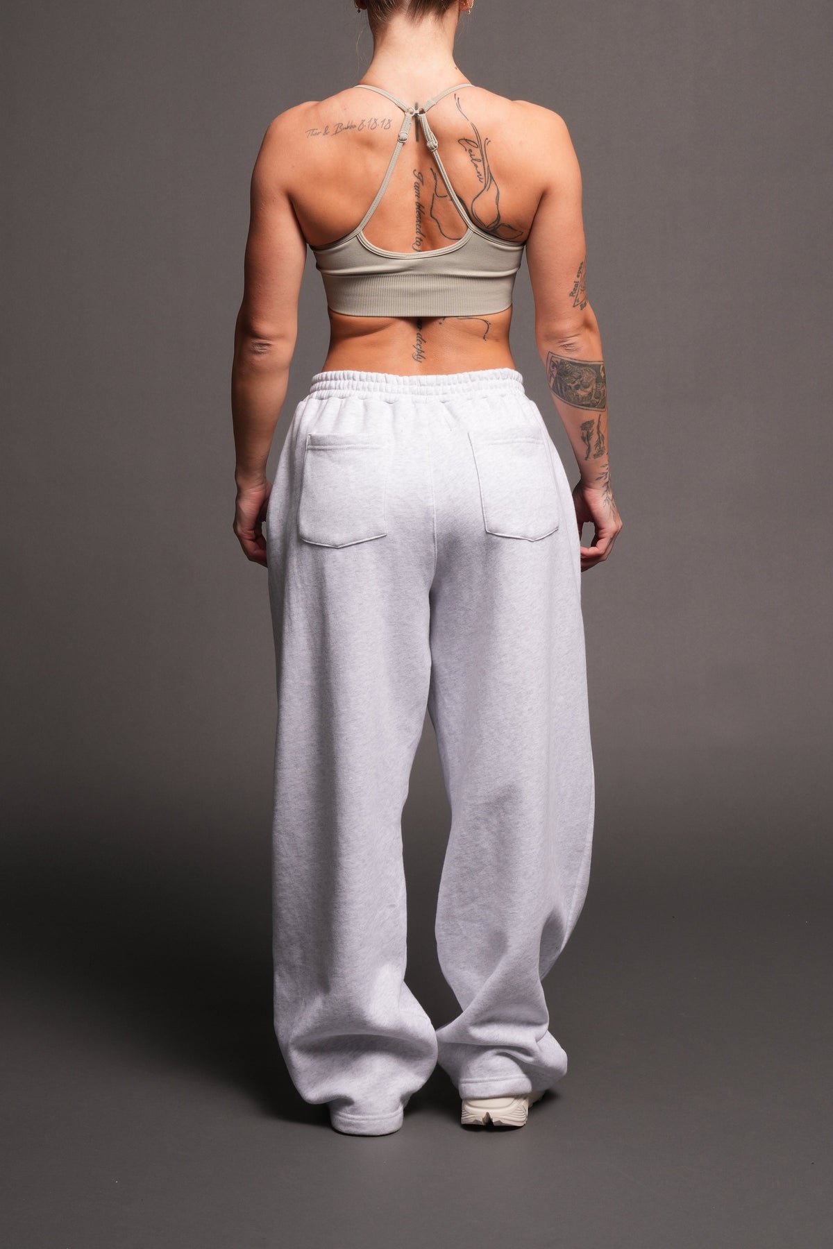 Dual Yara Pleated Sweat Pants In Super Light Athletic Gray - imagem 4