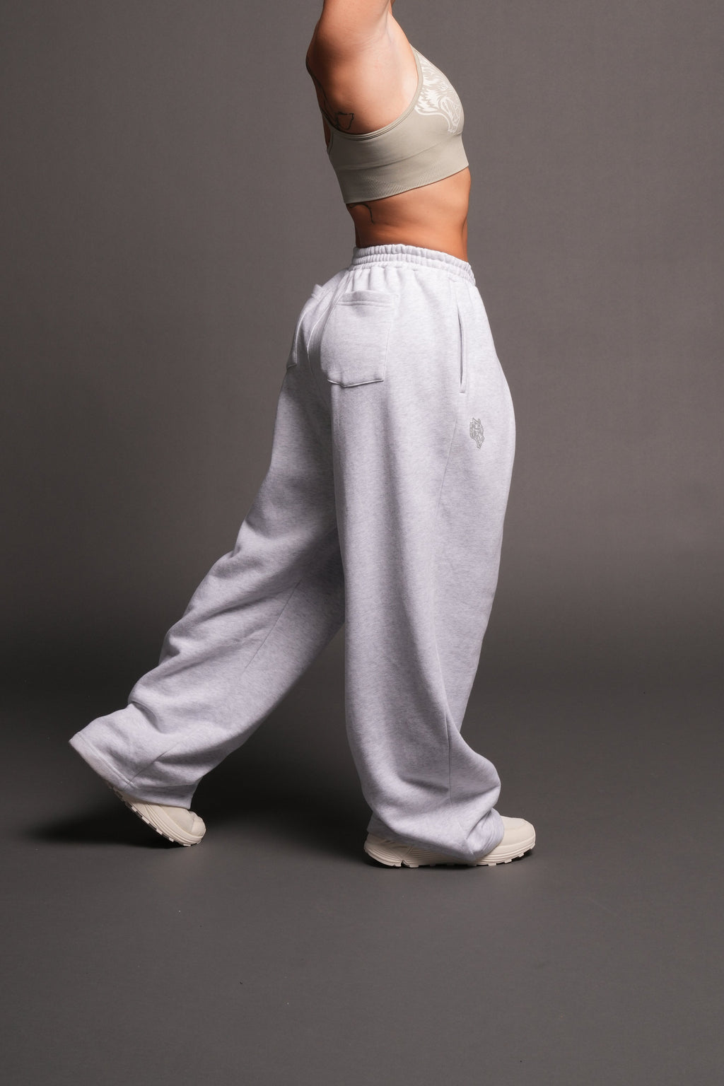 Dual Yara Pleated Sweat Pants In Super Light Athletic Gray - imagem 6