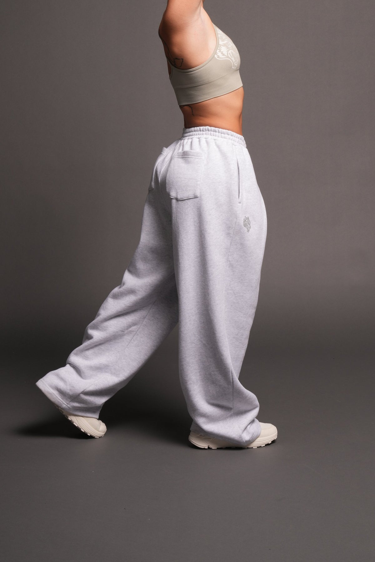 Dual Yara Pleated Sweat Pants In Super Light Athletic Gray - imagem 6