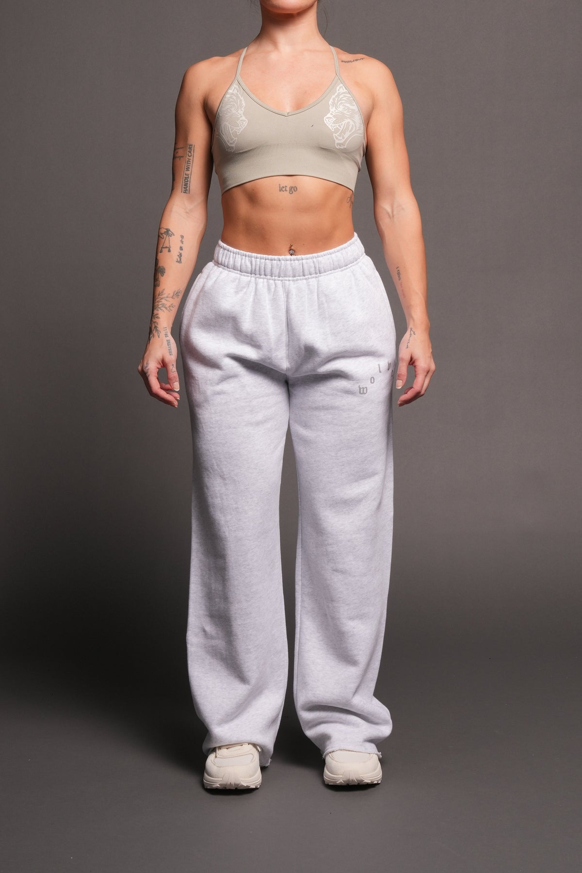 She Wolf Pyramid Big Cozy Sweats In Super Light Athletic Gray - imagem 1