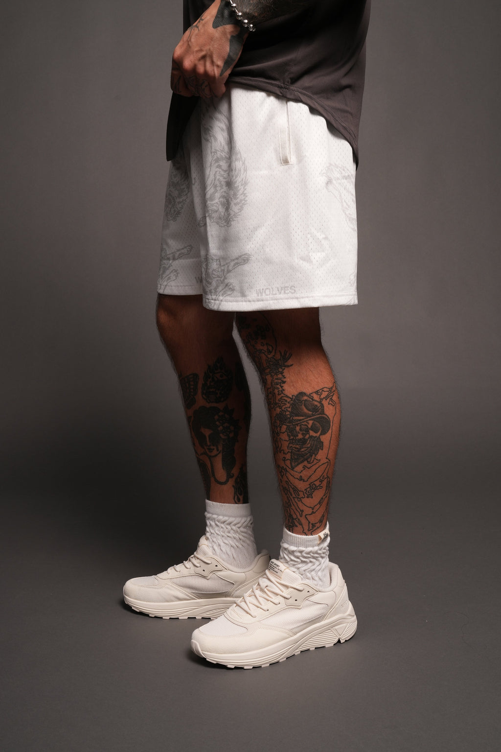 Leap Of Faith V2 Mesh Shorts In White - imagem 4
