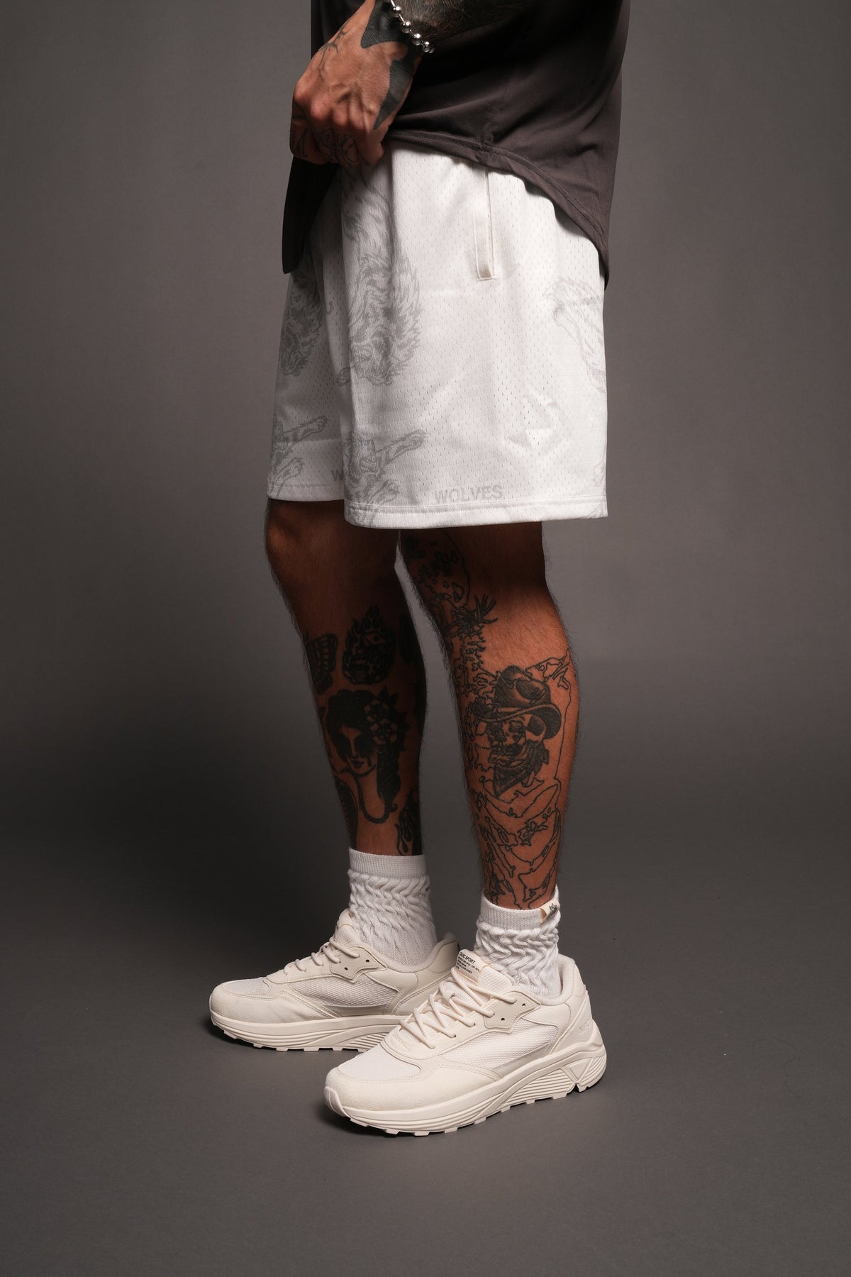 Leap Of Faith V2 Mesh Shorts In White - imagem 4
