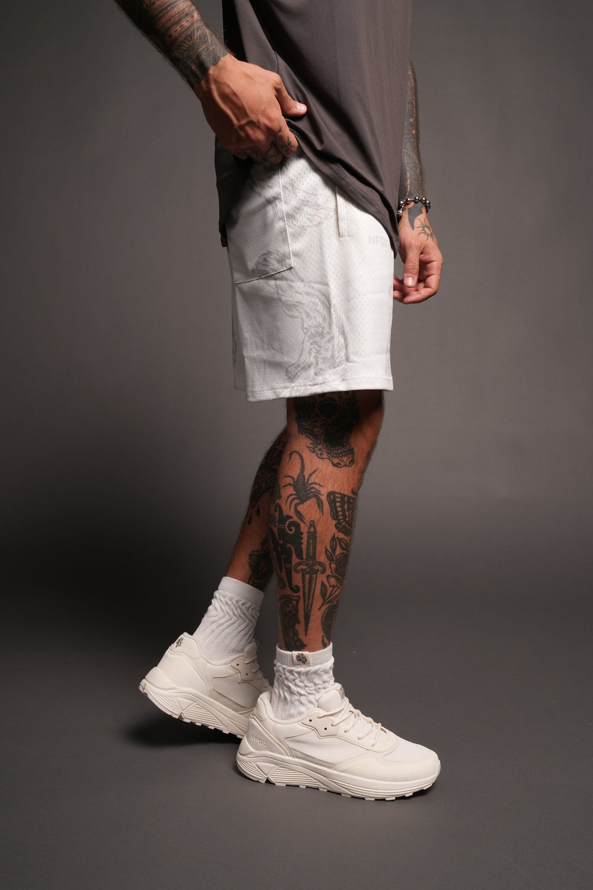 Leap Of Faith V2 Mesh Shorts In White - imagem 5