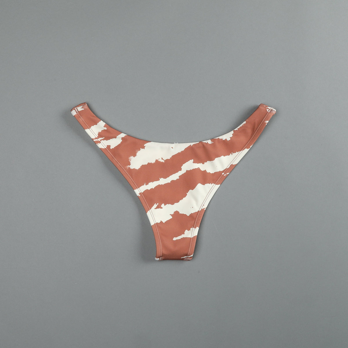 Hardcore Nikita Swim Bottom in Desert Rose Cream Native Camo - imagem 3