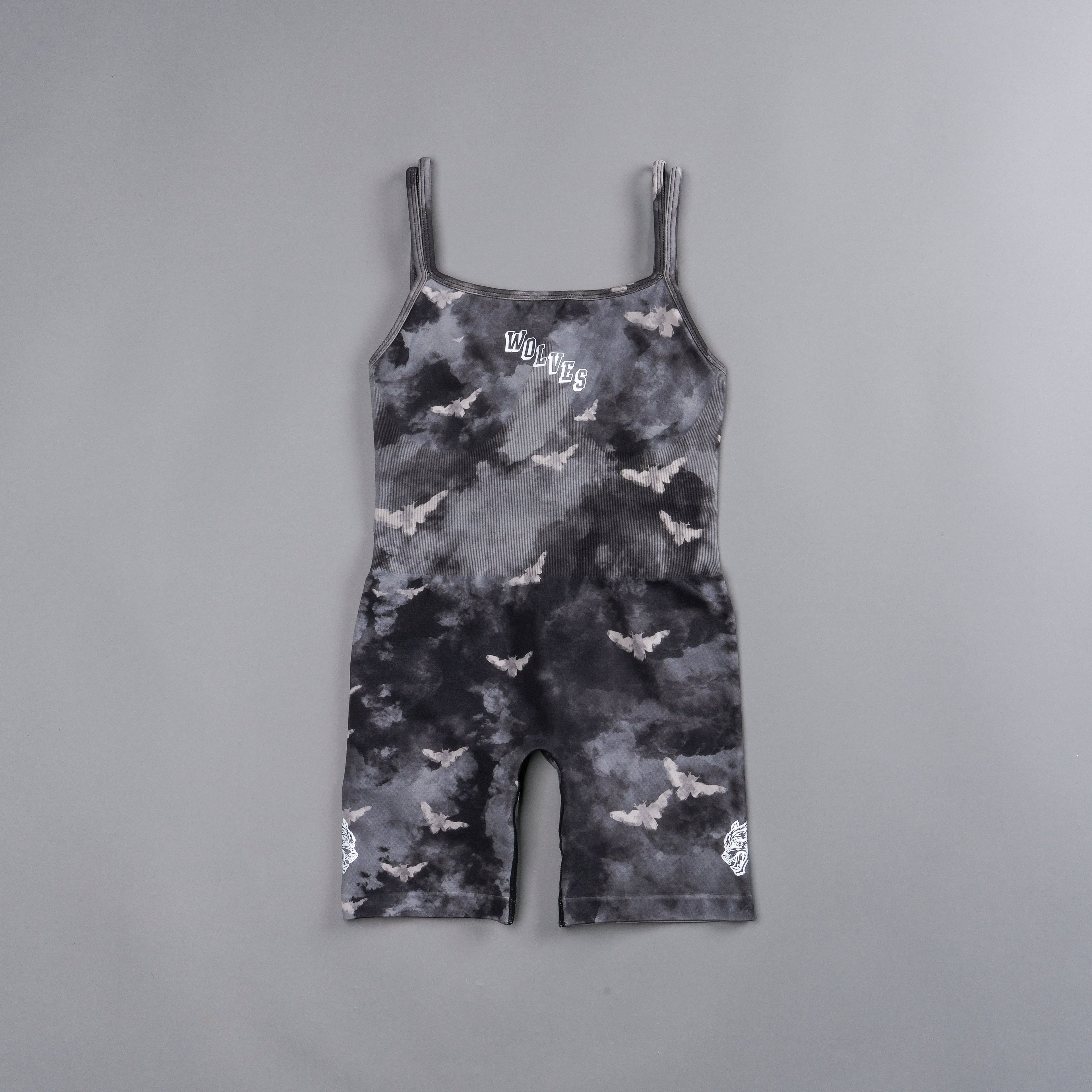 Stairs Sierra Seamless Bodysuit in Black Death Moth Ghost Clouds — imagem 3