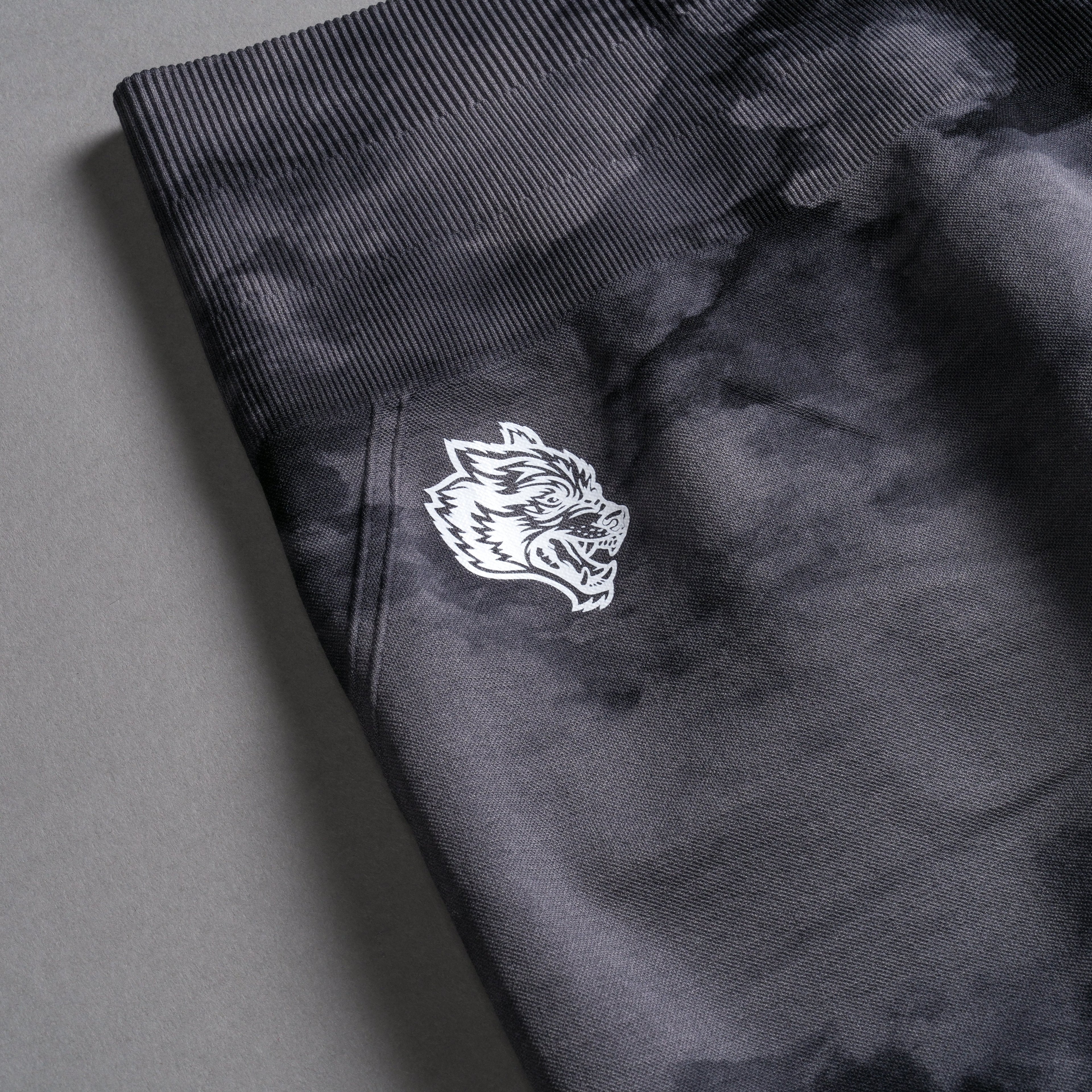Loyalty Everson Seamless "Huxley" Shorts in Black Ghost Clouds — imagem 7