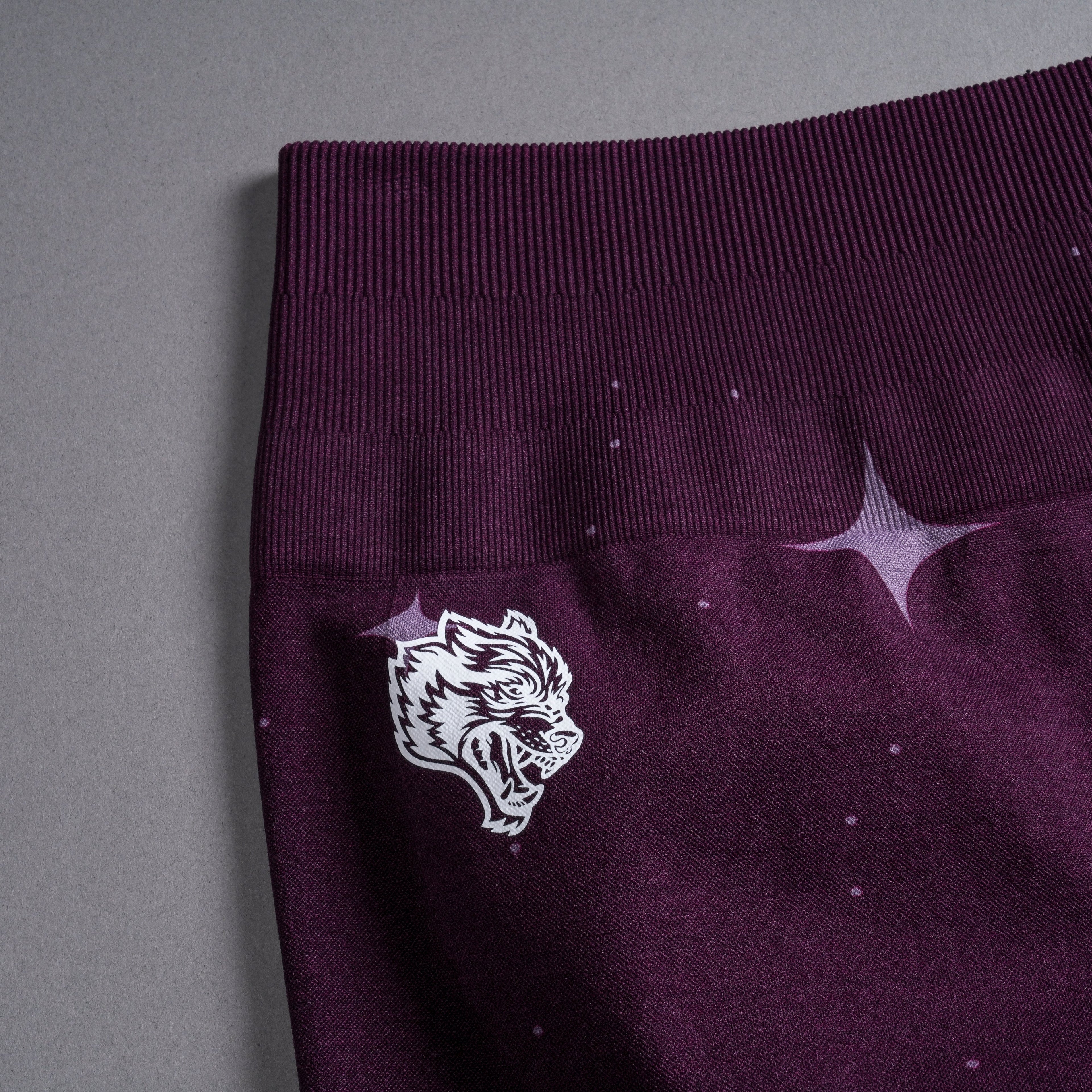 Darc Script Everson Seamless "Training" Shorts in Plum Starry Night — imagem 14