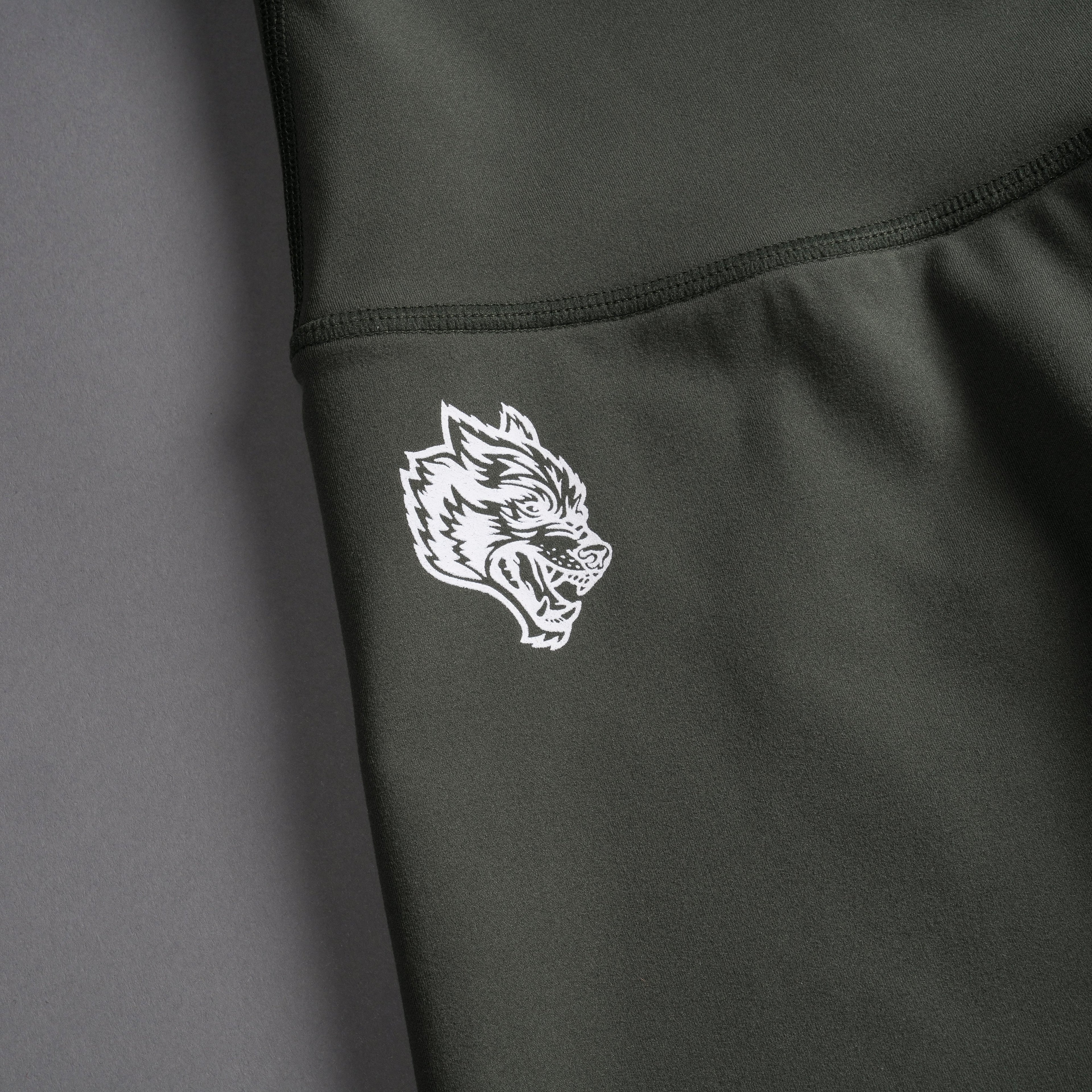 Chopper "Energy" Training Shorts in Pine Green — imagem 9