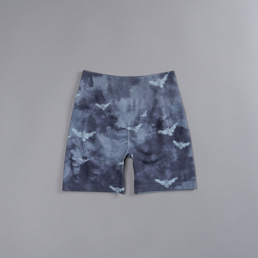 Never Forgotten Everson Seamless "Huxley" Shorts in Blue Lagoon Death Moth Ghost Clouds - imagem 4