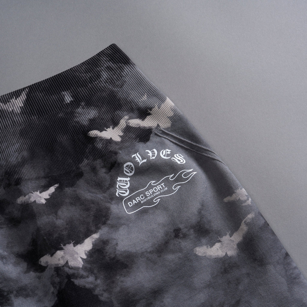 Never Forgotten Everson Seamless "Huxley" Shorts in Black Death Moth Ghost Clouds - imagem 10