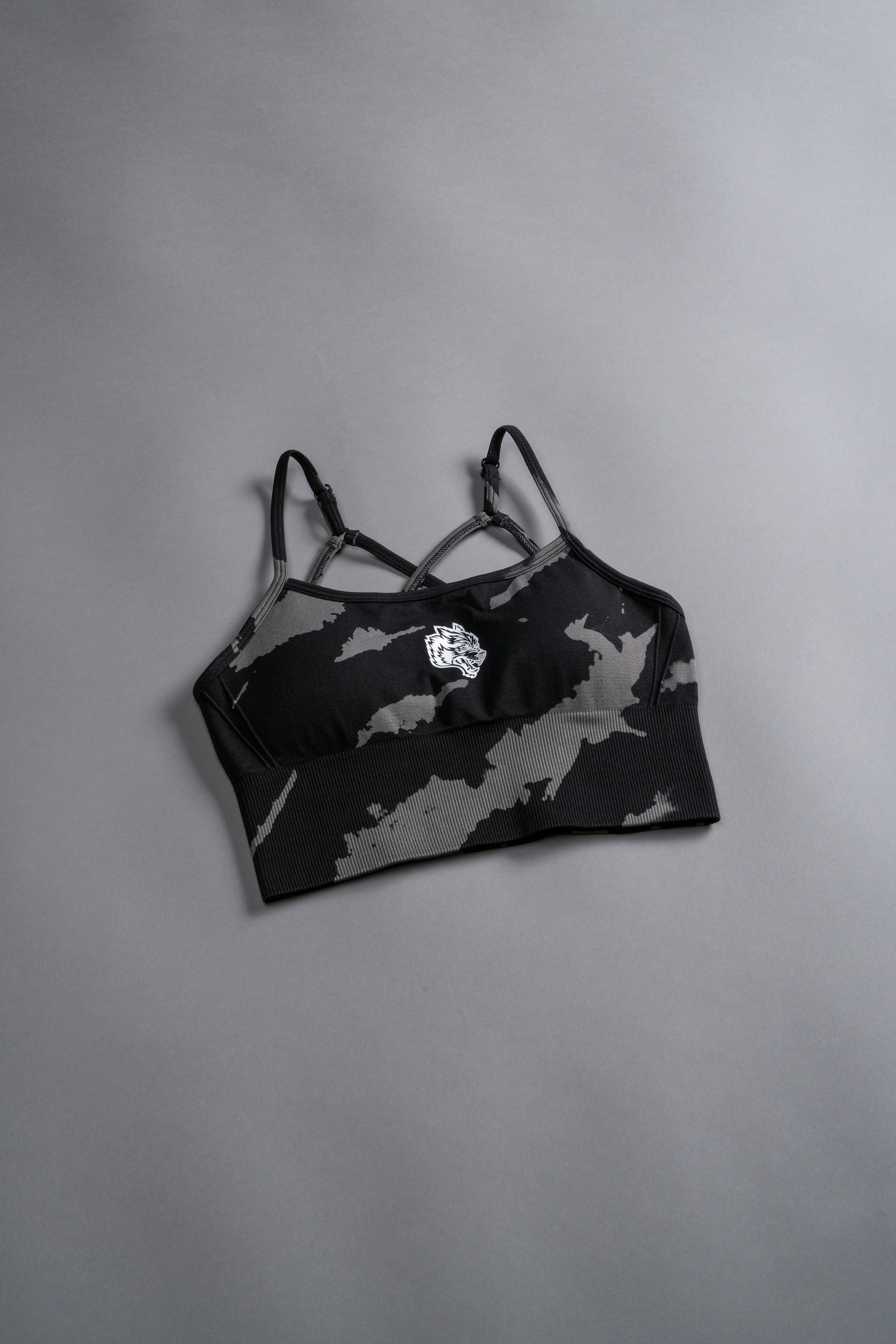 Single Wolf "Everson Seamless" Huxley Bra in Black Native Camo — imagem 9