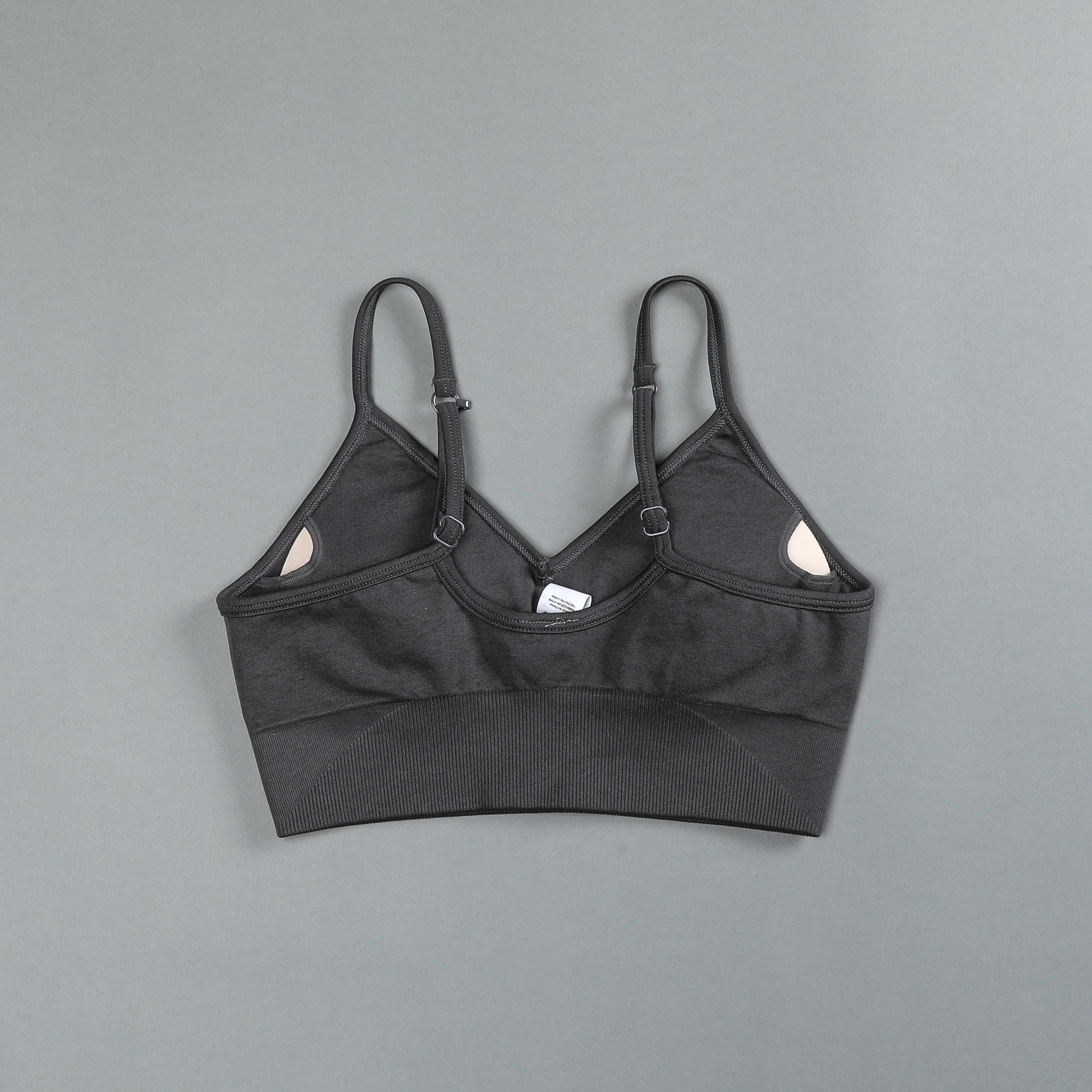 IYKYK Everson Seamless "Sports" Bra in Wolf Gray — imagem 4
