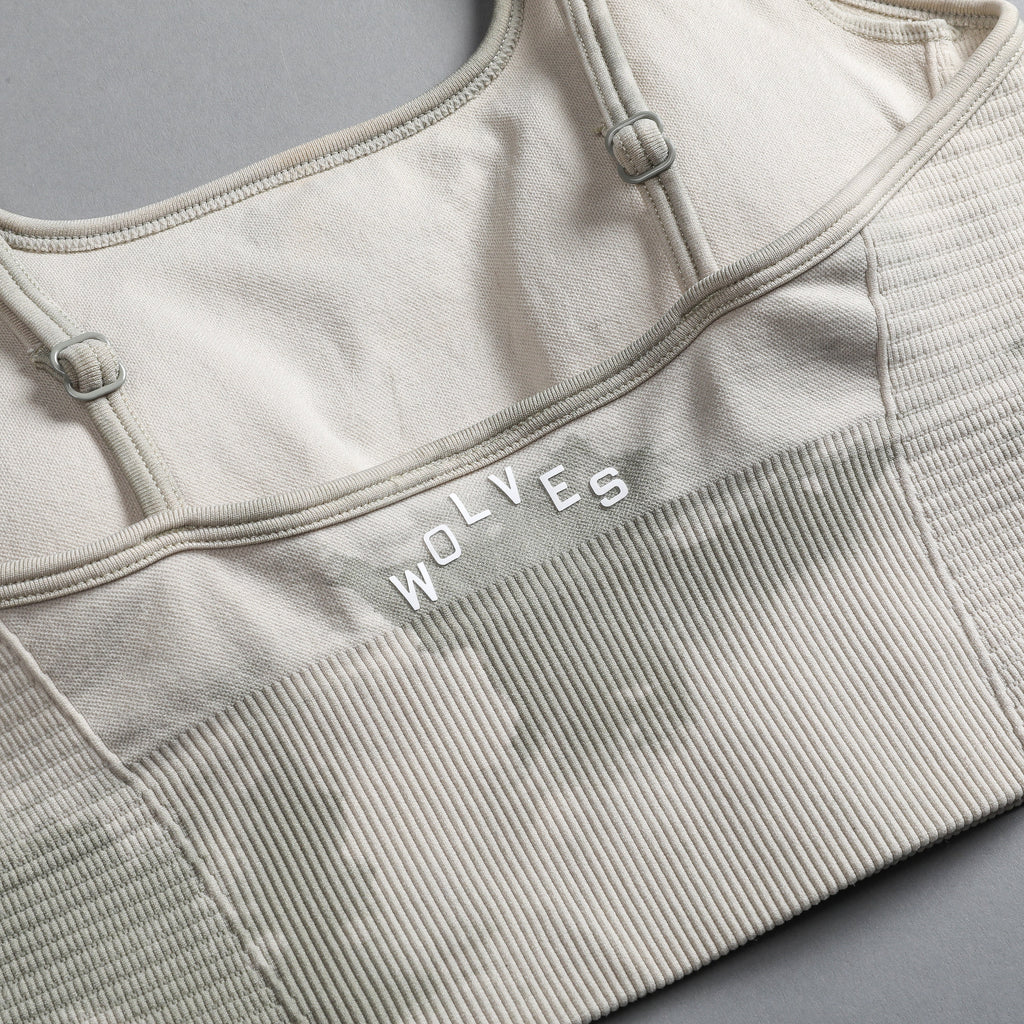 Pyramid V2 "Everson Seamless" Valencourt Bra in Cactus Gray Ghost Clouds — imagem 9