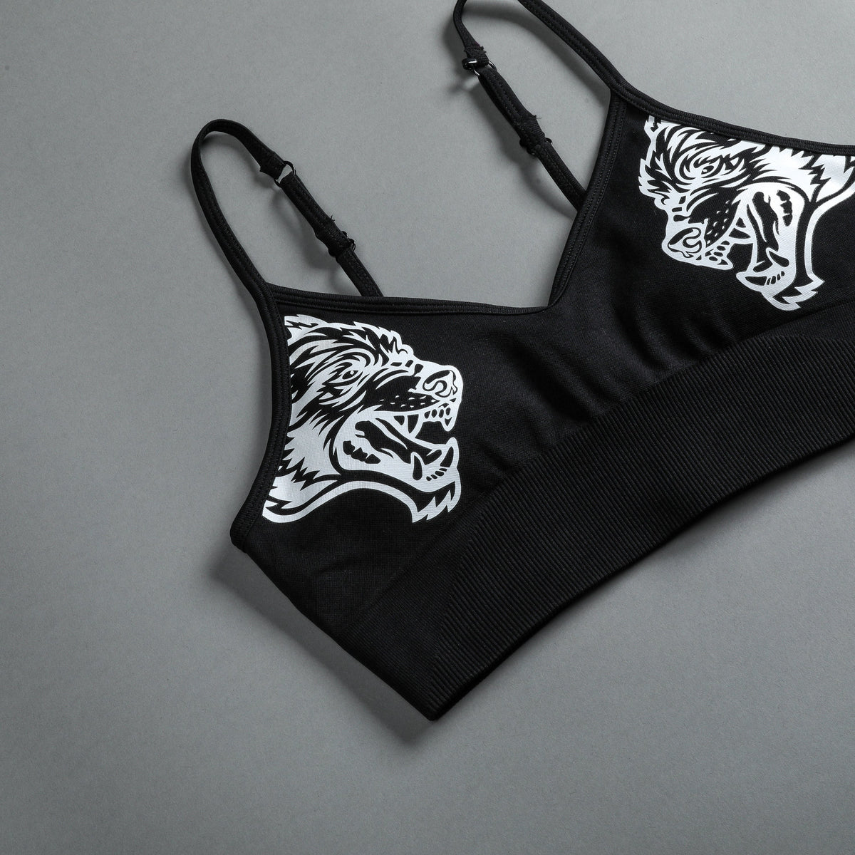 Dual Everson Seamless Sports Bra In Black - imagem 10