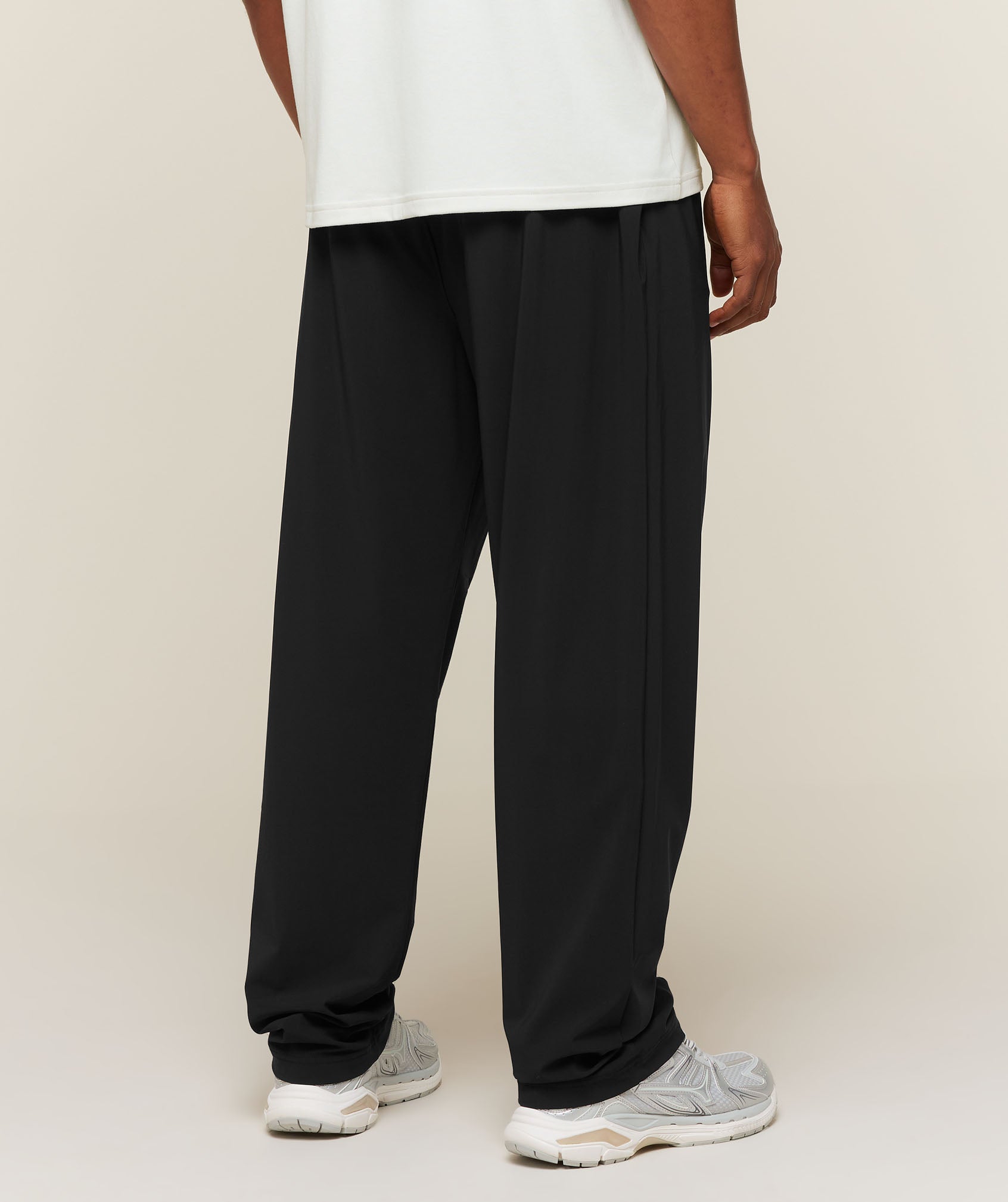 Campus Crest Oversized Pants - Black — imagem 2