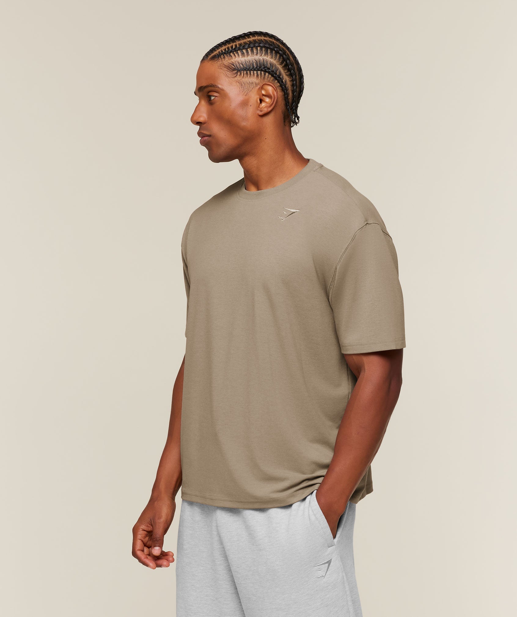 Campus Crest T-Shirt - Lifestyle Brown — imagem 3