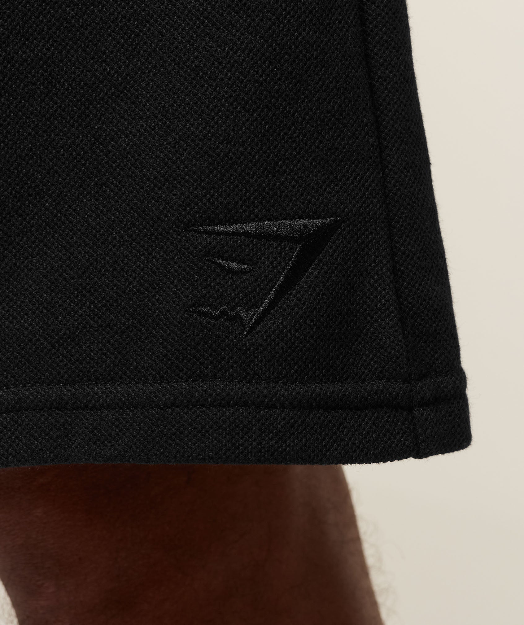 Campus Crest Shorts - Black — imagem 6