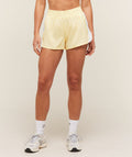 Campus Woven Shorts - Butter Yellow/White — imagem 1