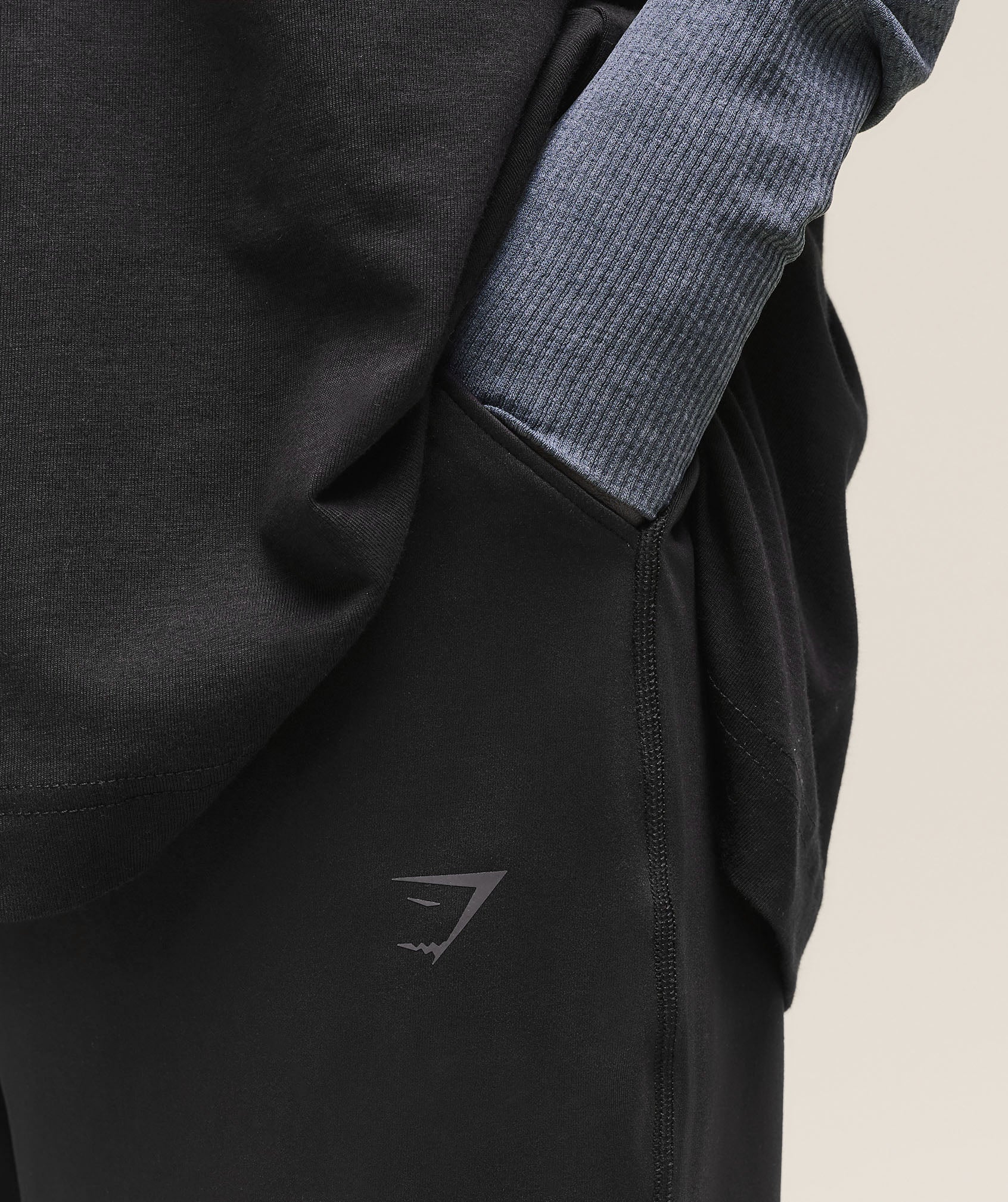 Covered Joggers - Black — imagem 5