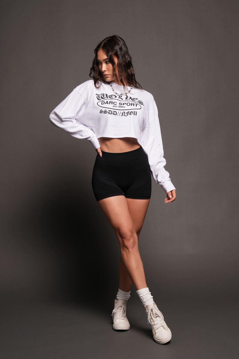 Darc Emblem Premium Oversized Cropped Ls Tee In White - imagem 2