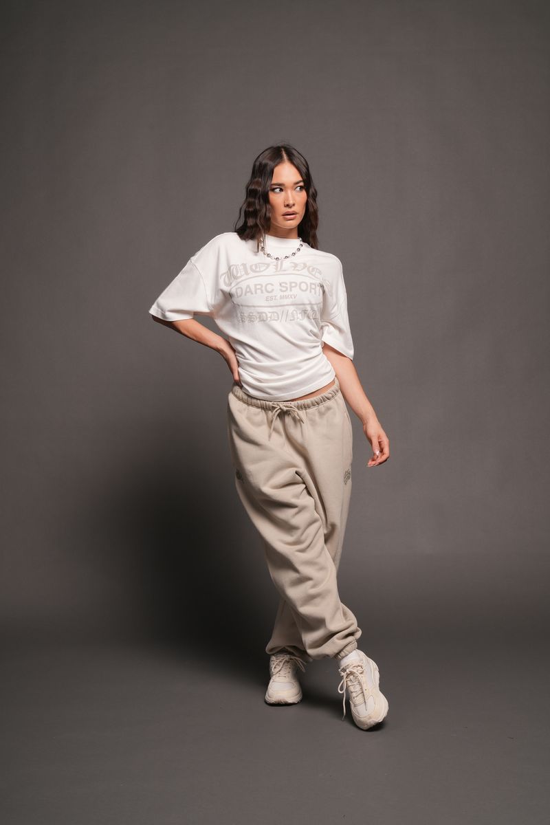 Darc Emblem Pump Cover In Cream - imagem 3