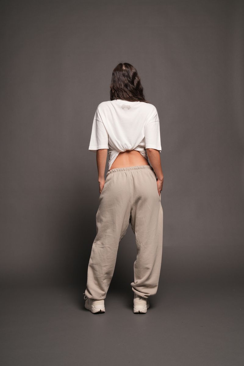 Darc Emblem Pump Cover In Cream - imagem 5