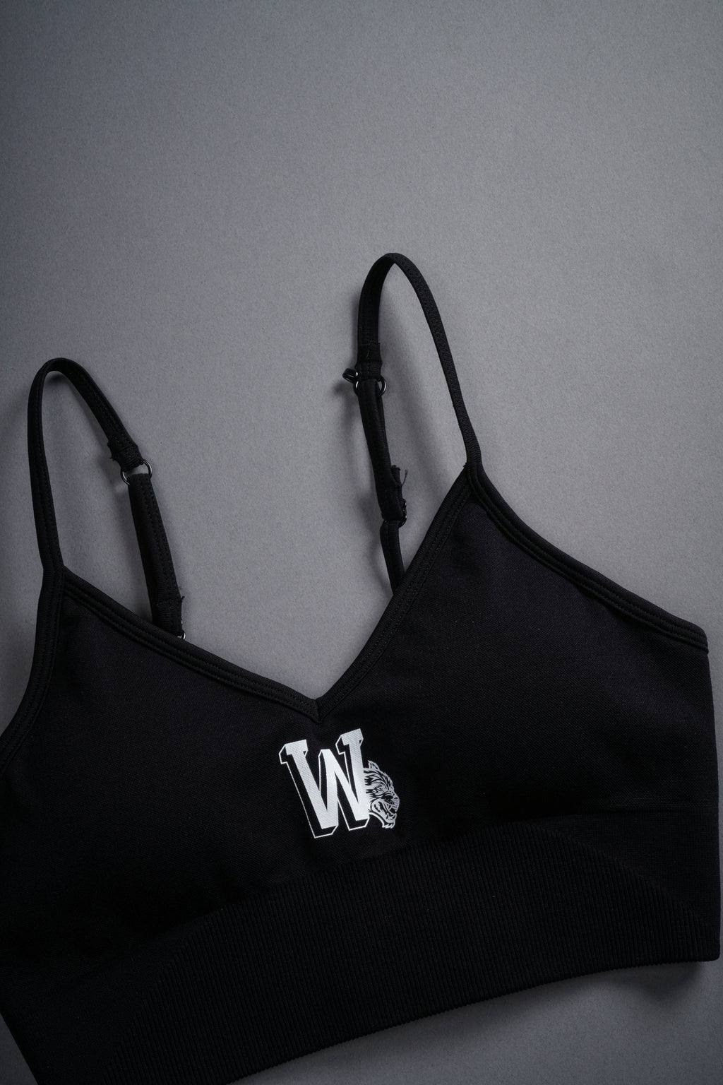Our Stamp "Everson Seamless" Sports Bra in Black - imagem 7