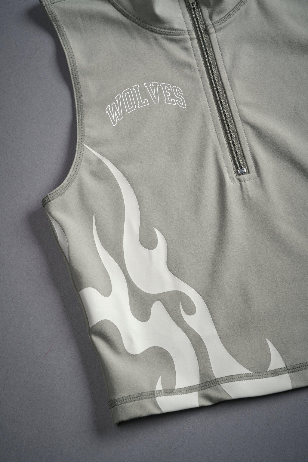 Through The Fire "Tana" Energy Vest in Owen Green — imagem 8