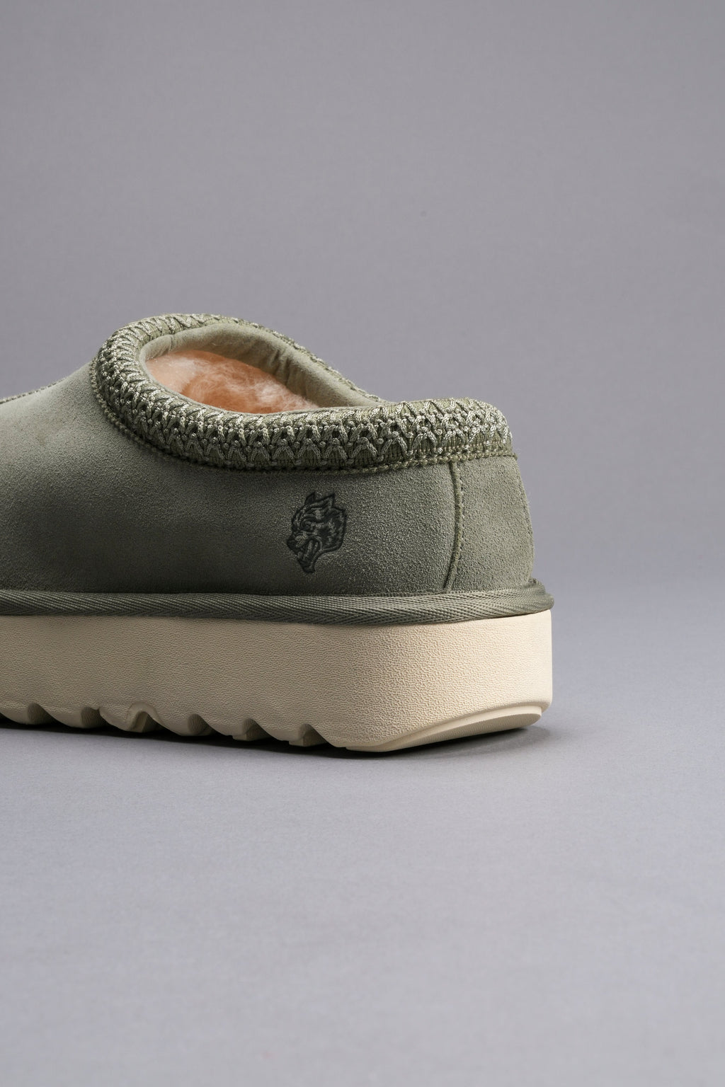 Wolf Head Mammoth Mule in Sage - imagem 6