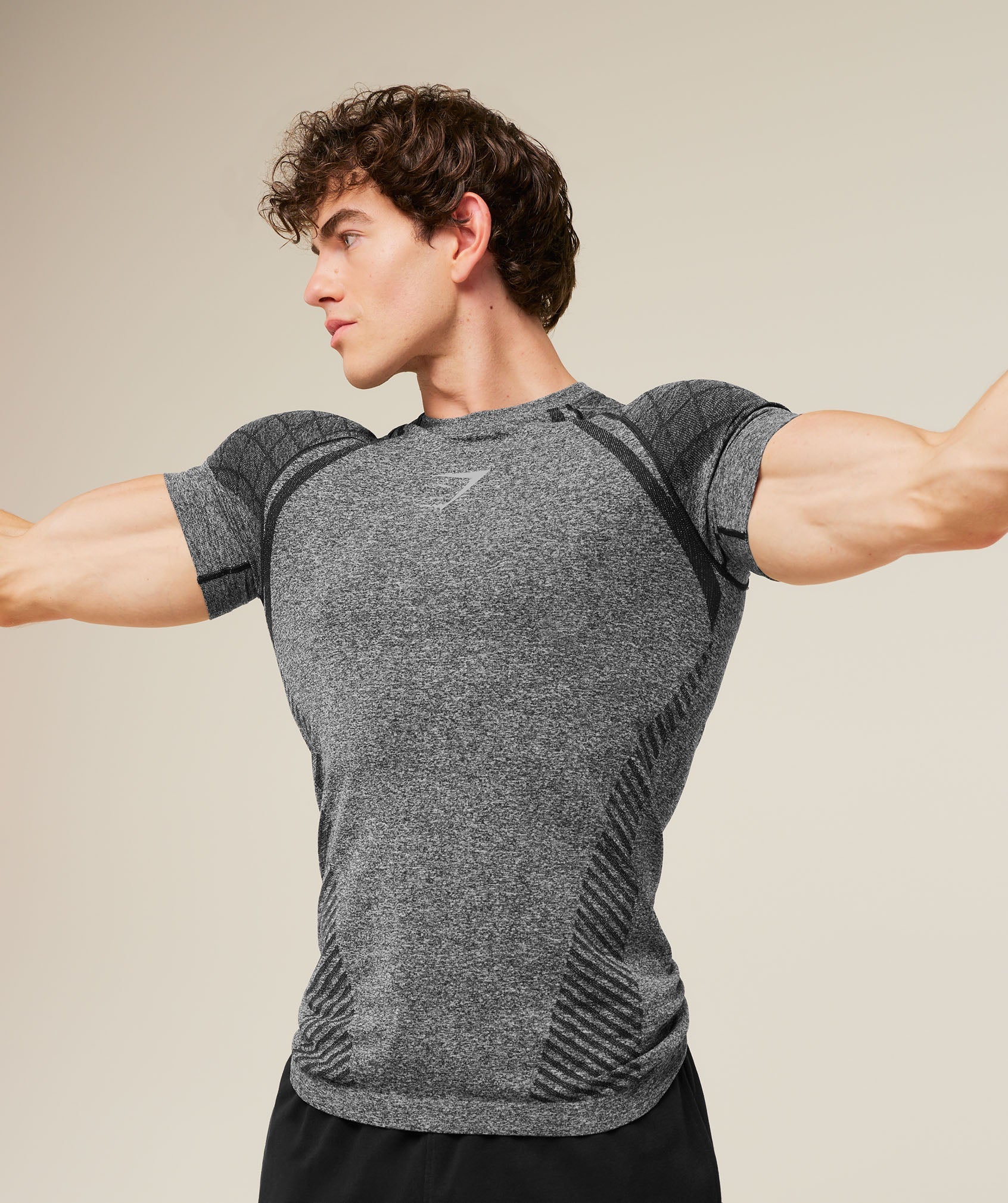 Devant Seamless T-Shirt - Black — imagem 6