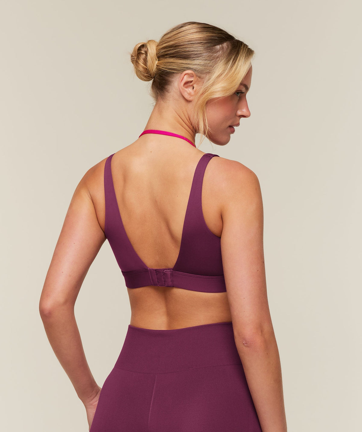 Double Layer Medium Support Sports Bra - Strength Pink/Performance Pink — imagem 2