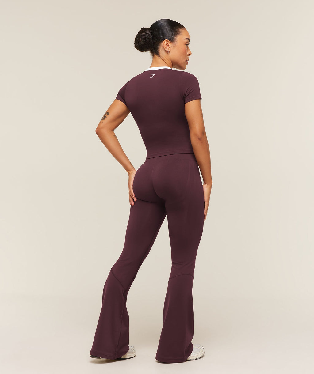 Everyday Seamless Flared Leggings - Cherry Purple — imagem 6