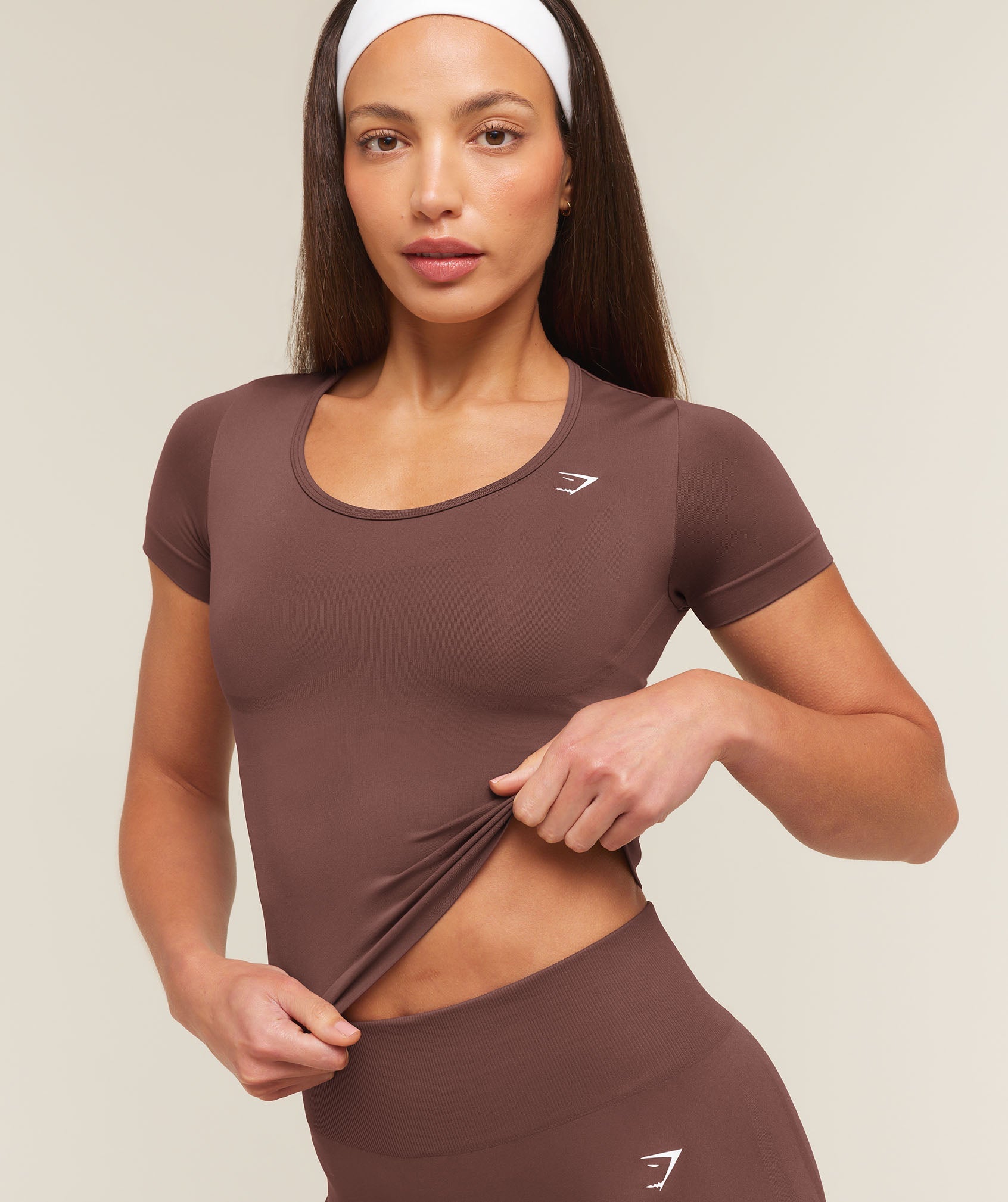 Everyday Seamless Tight Fit Crew Neck Tee - Espresso Brown — imagem 5
