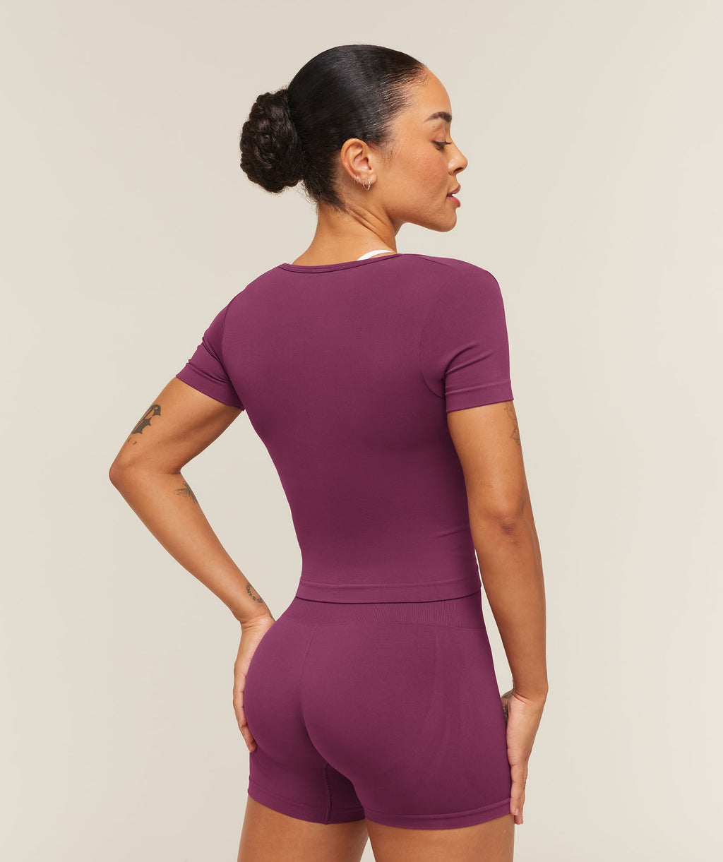 Everyday Seamless Tight Fit Crew Neck Tee - Strength Pink — imagem 2