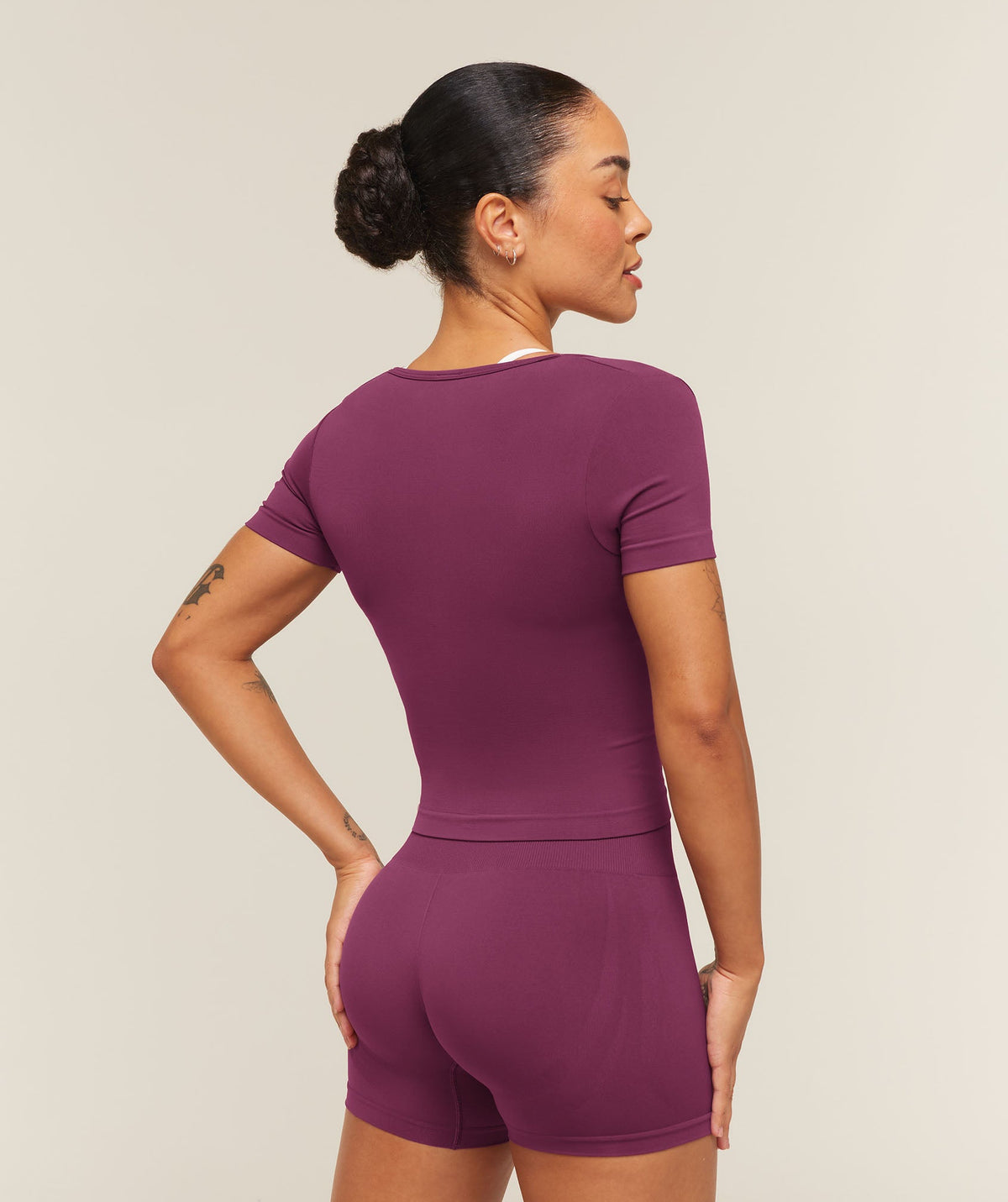 Everyday Seamless Tight Fit Crew Neck Tee - Strength Pink — imagem 2
