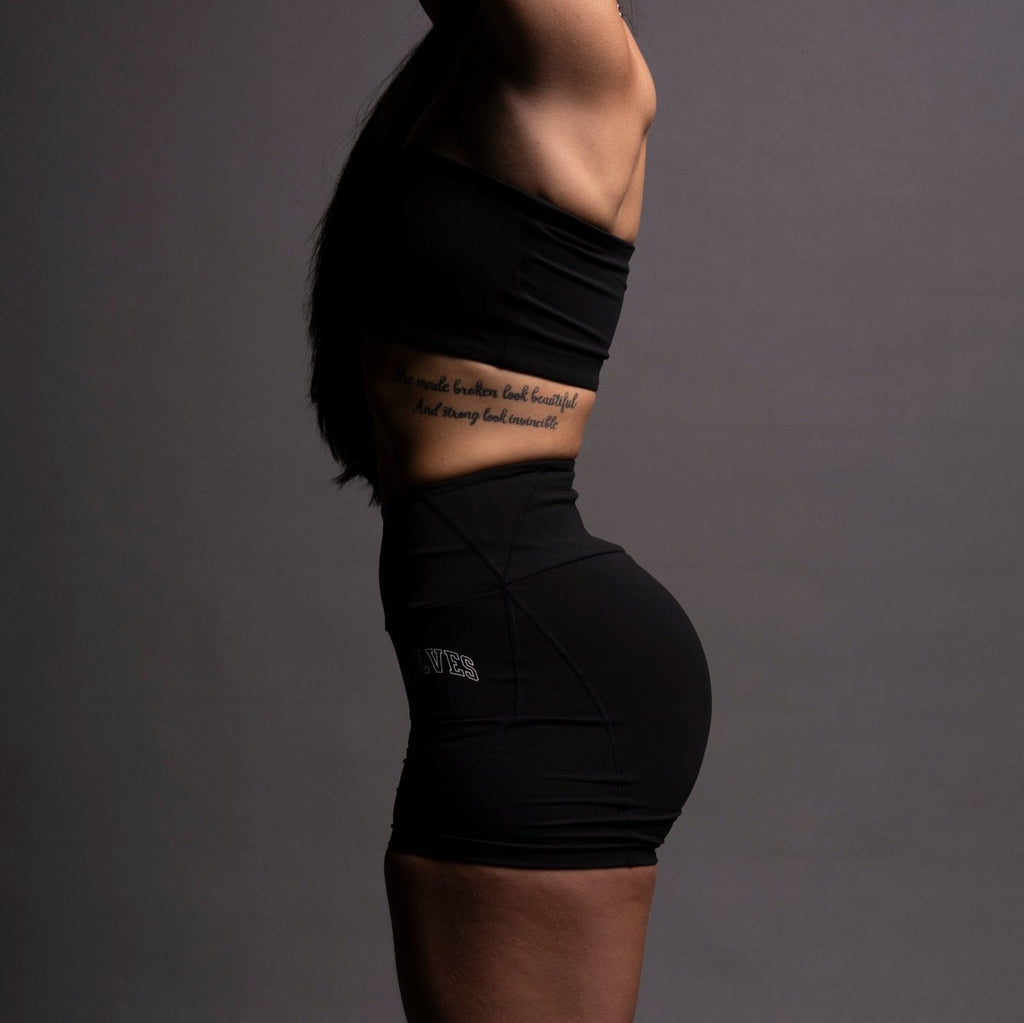 Loyalty "Alexa" Energy Shorts in Black — imagem 1