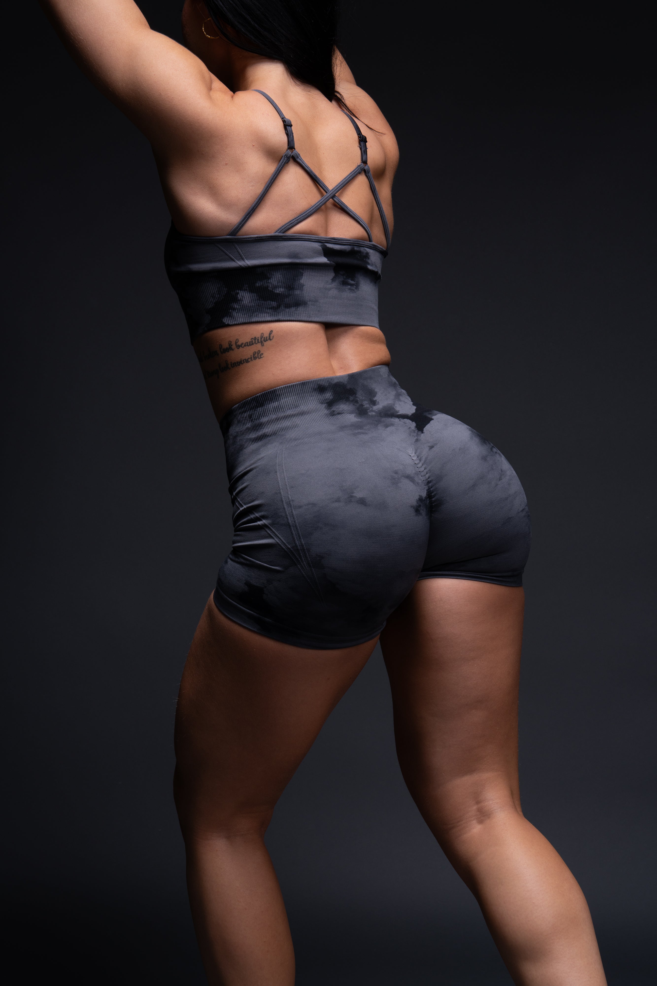 Loyalty Everson Seamless "Huxley" Shorts in Black Ghost Clouds — imagem 15