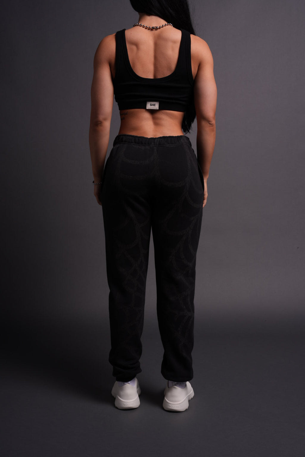 Symbiote Web She Post Longe Sweats in Black — imagem 5